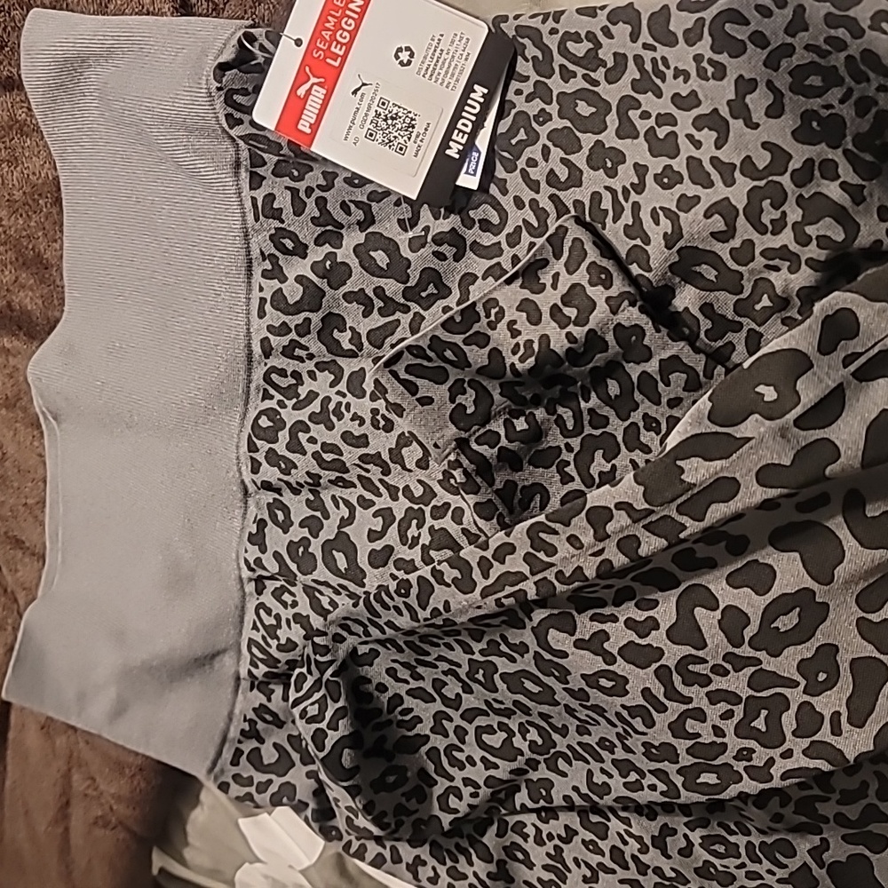Puma leopard leggings